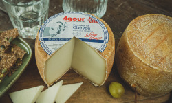 Maison Agour - Tommette brebis lait cru au Piment d'Espelette 750g