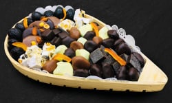 Maison du Pruneau - Cueillette du Gascon - Assortiment Pruneaux Et Chocolats - Claie Agenaise Bois 1,1kg