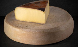 Les Affineurs des Volcans - Raclette au Lait Cru Vagne Demie (env. 3 Kg)