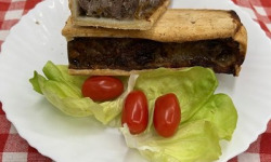 Ferme Guillaumont - PATE EN CROUTE DE CERF AUX GIROLLES COCKTAIL