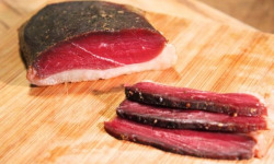 Les Jambons de Lessay - Demi magret de canard fumé et séché 180g