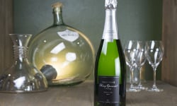 Dyvin : domaine Guy et Yvan Dufouleur - Champagne Hervy-Quénardel - Cuvée Grand Cru-lot De 3b