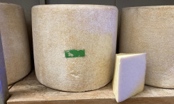 La Ferme de Labouygues - Cantal fermier "Jeune" AOP 500g