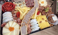 Boutique Boisette - Plateau apéro fromages et charcuterie 8/10 personnes
