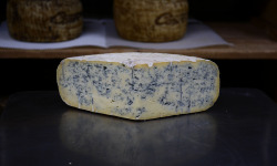 Alléosse Maitre Artisan Affineur Fromager - GexSky d'Alléosse, affiné au Whisky Jurassien en fût de Macvin Fabrication Maison