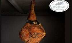 Charcuterie Aubard - Jambon de Kintoa AOP Grand Cru entier avec os - 28 mois 15kg
