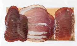 Constant Fromages & Sélections - Petite assiette de Charcuterie : Jambon cru, Brési et Filet de Porc Fumé Tuyé du Papy Gaby