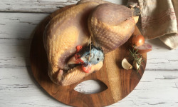 Les poulets de la Marquise - Colis de 3/ 4 poulets fermiers + 1 à 2 pintade fermière bio - 10kg