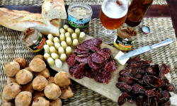 Ferme du caroire - Panier Apéro Dînatoire autour du chèvre en fromage et charcuterie