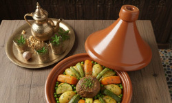 Le Paradis d'Escargot - Tajine au boeuf et ces petits légumes 1 personne et sa semoule