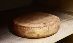 Alléosse Maitre Artisan Affineur Fromager - Raclette de Savoie fumée fermière au lait cru (tranchée)