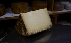 Alléosse Maitre Artisan Affineur Fromager - Salers vieux Artisanal AOP au lait cru 1kg