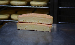 Alléosse Maitre Artisan Affineur Fromager - Munster AOP affiné à l'eau de vie de Mirabelle (1/2)
