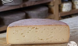 Les Fermes Vaumadeuc - Val-Doré - Au lait cru entier de vache - Affinage 3 mois - 850g