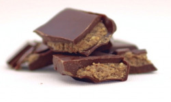 Compagnie Générale de Biscuiterie - Tablette Chocolat Au Lait Fourrée Praliné Noisettes Du Piémont Et Amandes Valencia