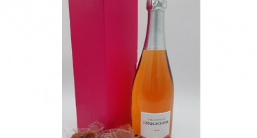 Champagne Deneufchatel - coffret tout en rose : Champagne Rosé et Biscuits de Reims