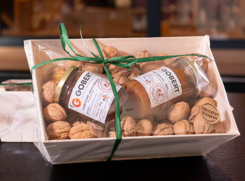 Gobert, l'abricot de 4 générations - COFFRET Cadeau - Confitures et noix