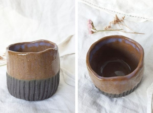 SUBECHA Studio - Tasse Large pour Chocolat Chaud en Grès Marron Sculptée à la Main
