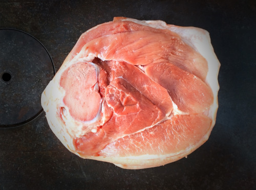 Elevage " Le Meilleur Cochon Du Monde" - Porc Plein Air et Terroir Jurassien - Rouelle de porc Duroc - 1200g