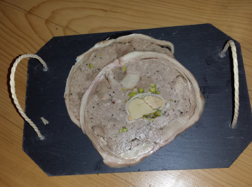 Foie gras en ballotine