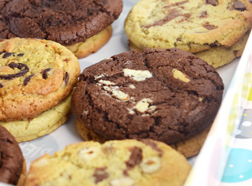Pierre & Tim Cookies - Boîte de 12 cookies - 100% chocolat