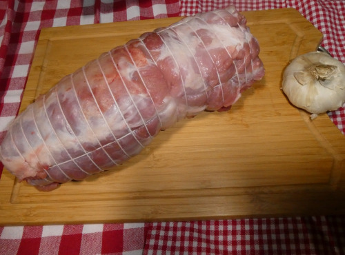 Ferme Guillaumont - Epaule d'agneau désossée roulée en rôti - 1.2 kg