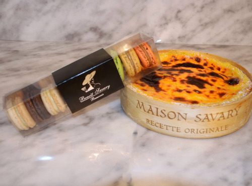 Maison Savary - Lot Flan Beauvaisien Et Macarons