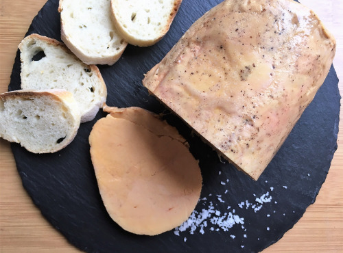 Foie gras cru au sel et au piment d'Espelette pour 6 personnes - Recettes -  Elle à Table