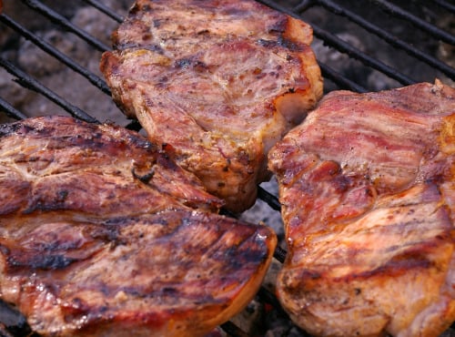 Gourmets de l'Ouest - Colis barbecue 5kg porc plein fermier + 4kg légumes de saison