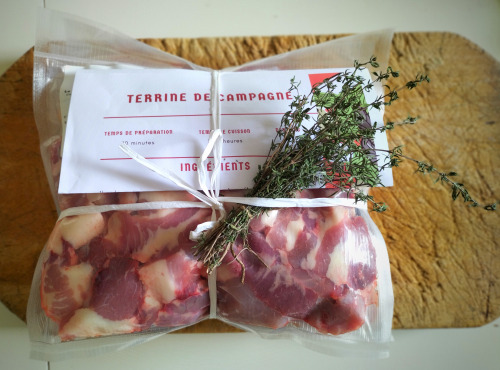 Elevage " Le Meilleur Cochon Du Monde" - Porc Plein Air et Terroir Jurassien - Kit Préparation - Terrine de Campagne maison