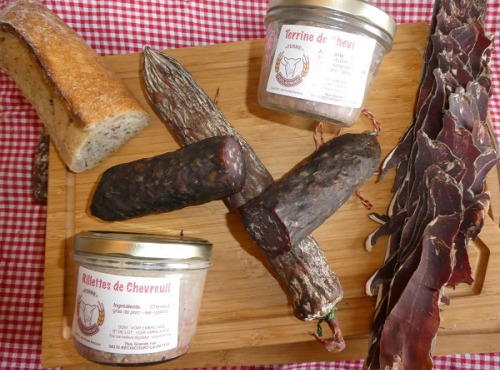Ferme Guillaumont - Charcuterie de chevreuil : terrine de chevreuil, rillettes, saucisson fumé et sec, jambon fumé