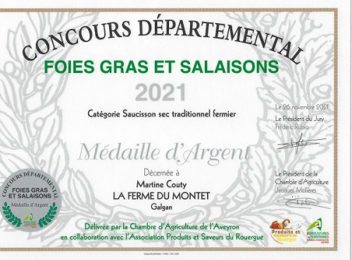 La Ferme du Montet - APERO - Saucisse sèche de Porc Noir Gascon Bio au Piment d’Espelette - 200 g