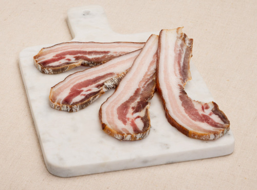 Maison Millas - Poitrine salée séchée fumée - 4 tranches