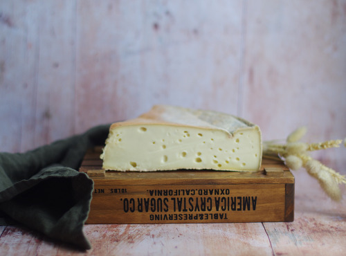 Ferme Chambon - Tomme Fermière au lait de vache 1kg