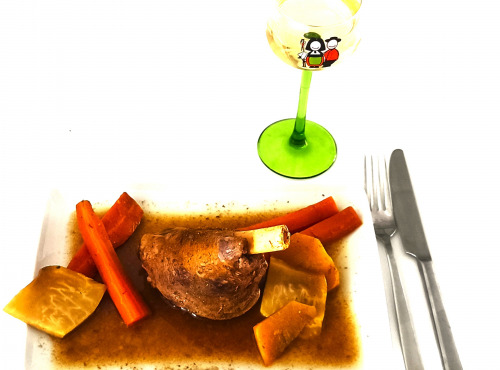 Traiteur Gourmet d'Alsace - Souris d'agneau confite 12h, carottes, navets, céleri et son jus réduit 700Gr