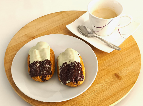 Traiteur Gourmet d'Alsace - Salambos ( ou glands ) à la pistache 2 pers