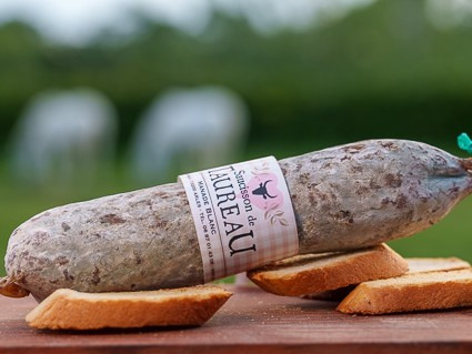 Manade Blanc - Saucisson de taureau env 250g