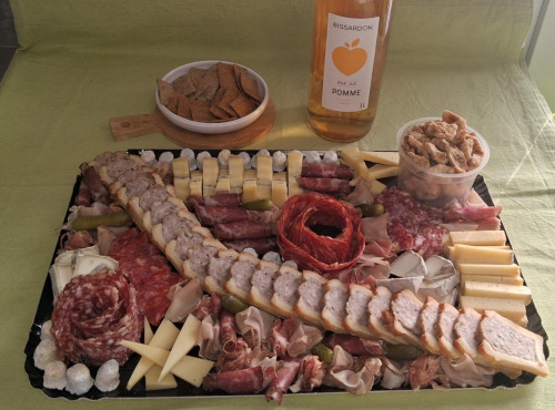 Boutique Boisette - Plateau apéro fromages et charcuteries