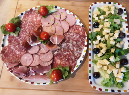 Gourmets de l'Ouest - Plateau apéro charcuterie porc fermier + Tomme fermière au lait cru