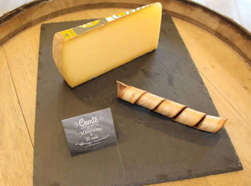 Constant Fromages & Sélections - Comté Aop Badoz Millésime 30 Mois, Part De 500g Environ