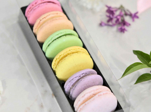 Invitation au Délice - Coffret de 06 Macarons Edition Limitée Printemps - SPÉCIAL FÊTE DES MÈRES