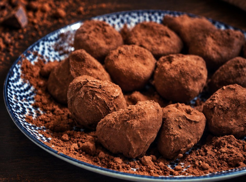 Invitation au Délice - Truffes Chocolat Noir - Ballotin de 250 Grammes