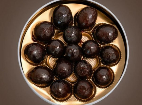 Pruno - Boîte de Pruneaux Fourrés au Rhum – 325g