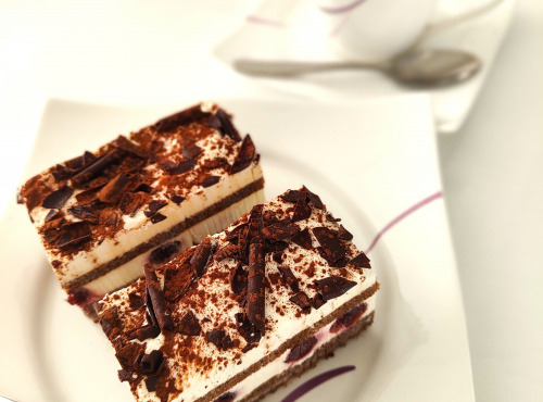 Traiteur Gourmet d'Alsace - Tartes Forêt noire Alsacienne 2 pièces