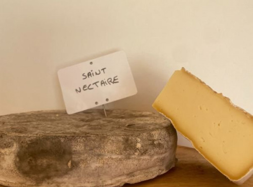 L'Auvergnat - Fromage Saint Nectaire AOP demi