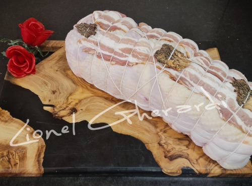 Boucherie Charcuterie Traiteur Lionel Ghérardi - Rôti de Poularde farci au Foie gras et Morilles - 1kg5