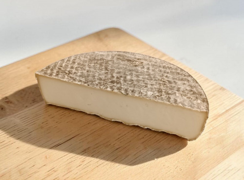 Ferme de L'Or Blanc - Saint Nectaire AOP Demi