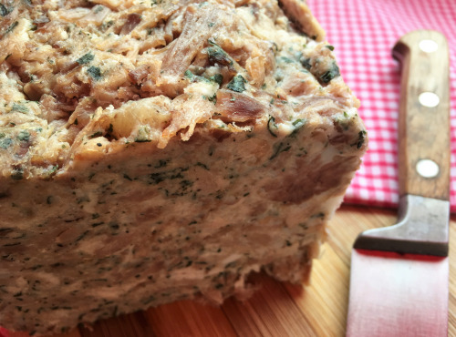 La Ferme de Cintrat - Terrine de fritons tranchée