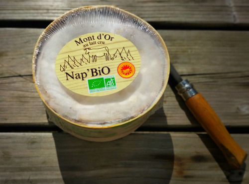 Elevage de Cochons en Forêt et Produits du Terroir Jurassien - Le seul Mont d'or Bio du monde - AOP- taille mini