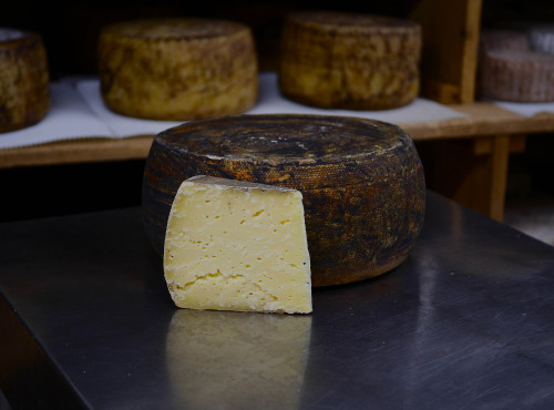 Alléosse Maitre Artisan Affineur Fromager - Lord affiné en fût de Whisky Écossais 1kg